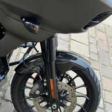 Load image into Gallery viewer, Carbon Visionary Carbon Fiber Short Racer - Front Fender