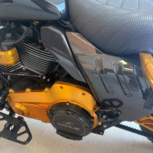 Load image into Gallery viewer, Carbon Visionary Carbon Fiber Mid-Frame Air Deflectors