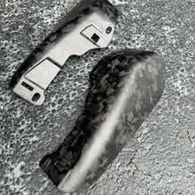 Load image into Gallery viewer, Carbon Visionary Carbon Fiber Mid-Frame Air Deflectors