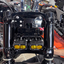 Load image into Gallery viewer, A10 Moto 18-24 H.D. Breakout LP9 Combo Bracket Kit W/Two S2 Lights 127131