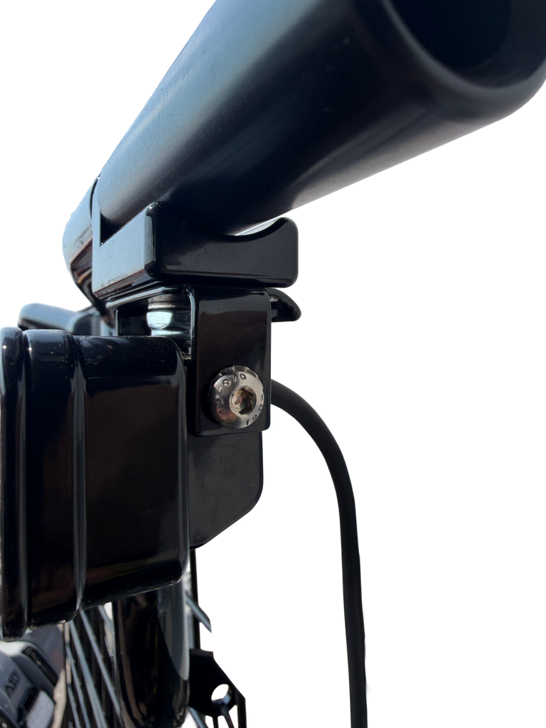 A10 Moto Squadron 2.0/S2 Low Profile Mounts with center mounting Hole and 5mm Pems