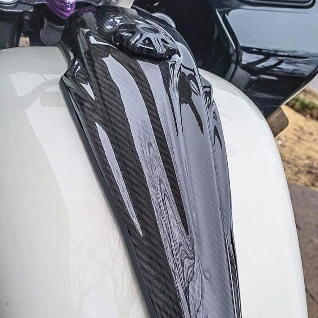 Carbon Visionary Carbon Fiber Evoluzione 3D Dash Cover with Center Gas Hole