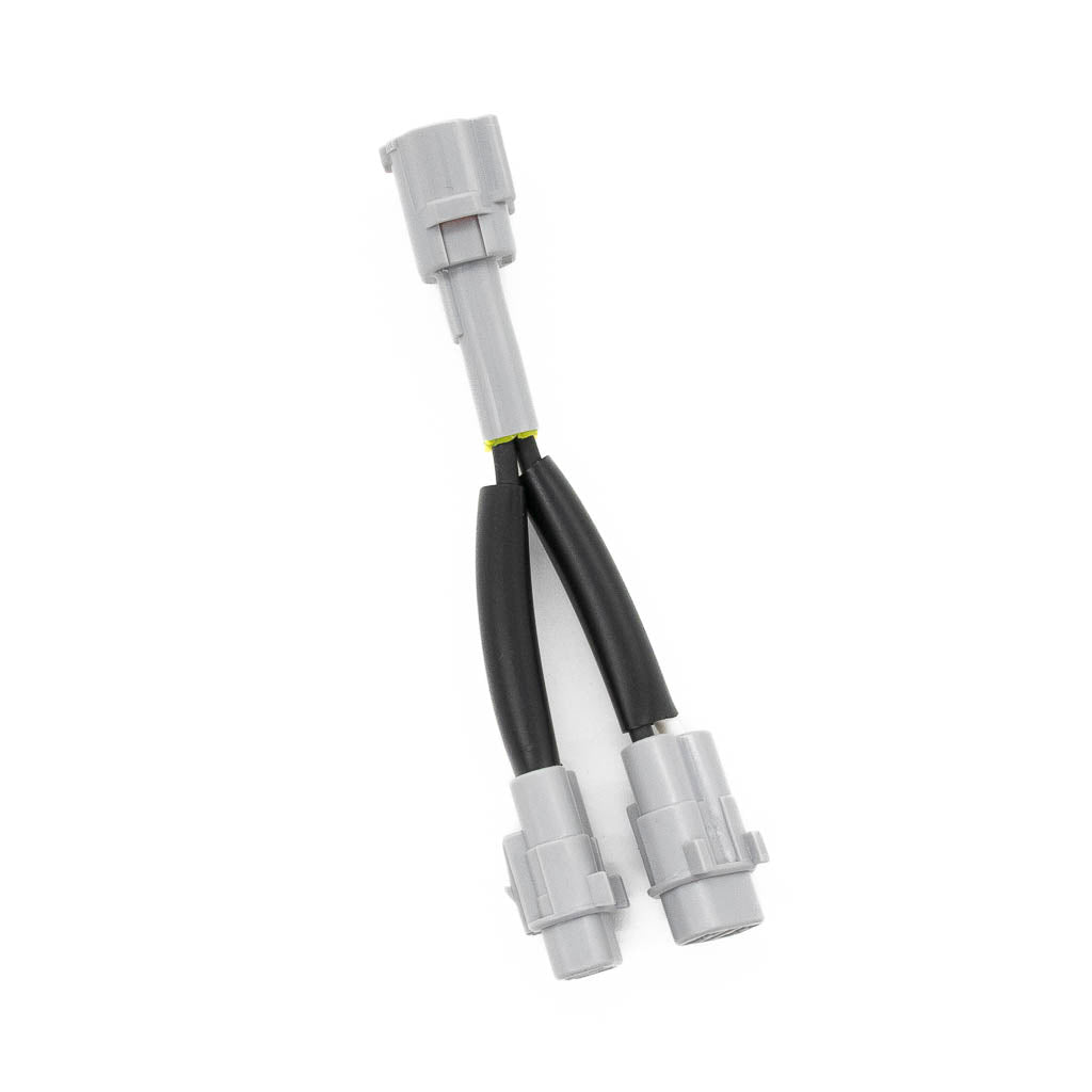 A10 Moto H4 to H4 add 12V Accy Adapter for Turn Signals