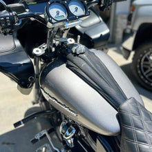 Load image into Gallery viewer, Carbon Visionary Carbon Fiber Evoluzione 3D Dash Cover with Center Gas Hole