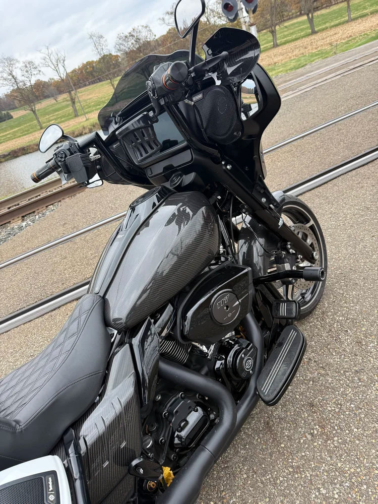 Carbon Visionary 24+ Carbon Fiber Gas Tank Skin - A10 Moto