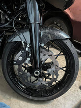 Load image into Gallery viewer, Carbon Visionary Carbon Fiber Short Racer - Front Fender