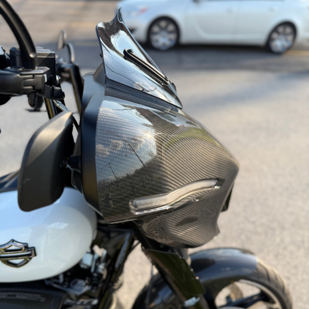 Carbon Visionary 24+ Vampire - Street Glide Batwing - A10 Moto
