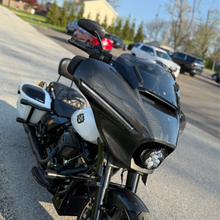 Load image into Gallery viewer, Carbon Visionary 24+ Vampire - Street Glide Batwing - A10 Moto