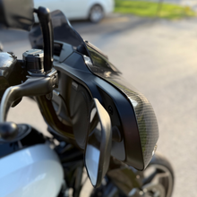 Load image into Gallery viewer, Carbon Visionary 24+ Vampire - Street Glide Batwing - A10 Moto