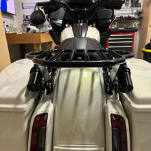 Load image into Gallery viewer, Carbon Visionary 24+ CVO ST Shark Tail Reservoir Brackets