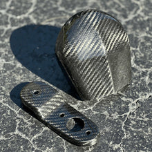 Load image into Gallery viewer, Carbon Visionary Carbon Fiber Horn Cover + Bracket