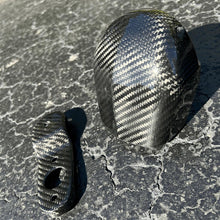 Load image into Gallery viewer, Carbon Visionary Carbon Fiber Horn Cover + Bracket